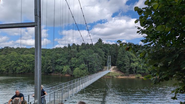 Hängebrücke und mehr